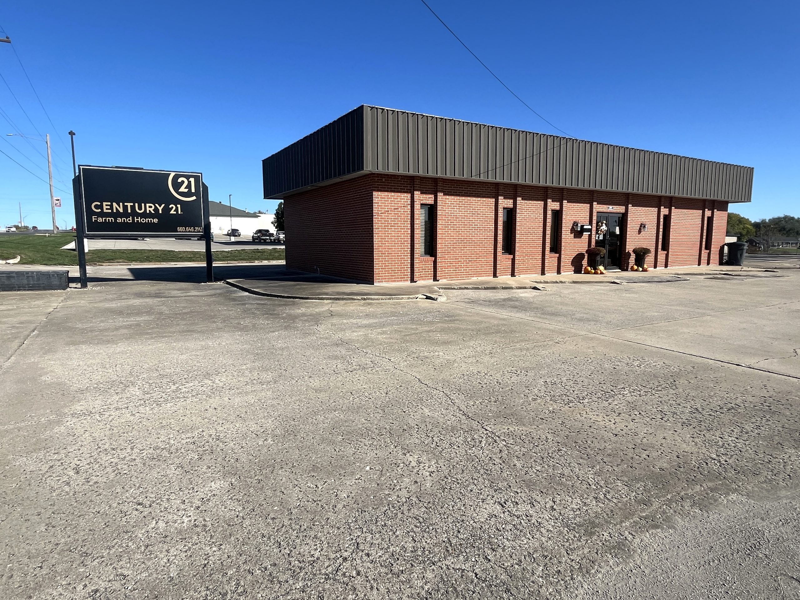 Century 21 Farm and Home Chillicothe Office